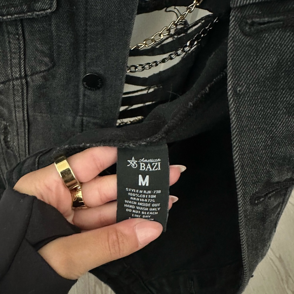 Distressed denim jacket - Picture 6 of 6